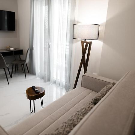 M10 Central Apartments Alexandroupolis Bagian luar foto